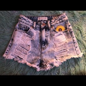 bullhead sunflower patch jean shorts